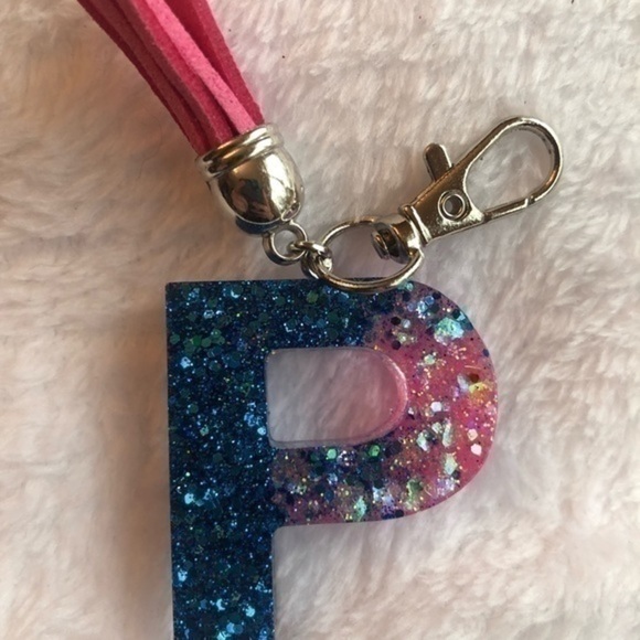 Handmade P Blue & Pink Resin Key Chain Bag Charm - Picture 4 of 7